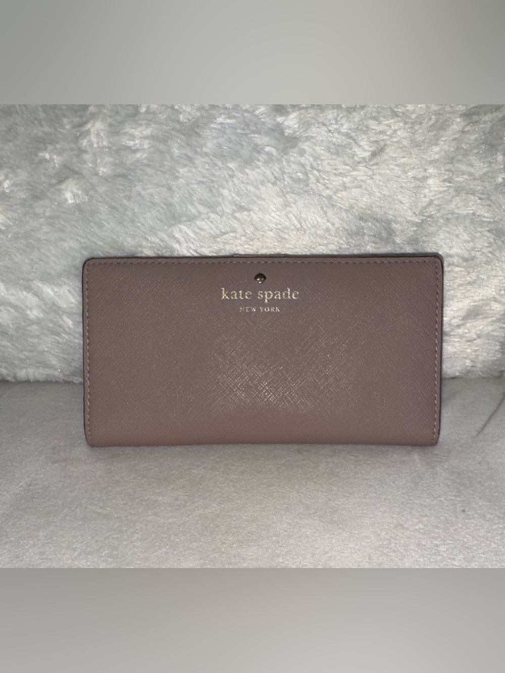 Kate Spade New York Dana Large Slim Bifold Wallet Taupe/Cream